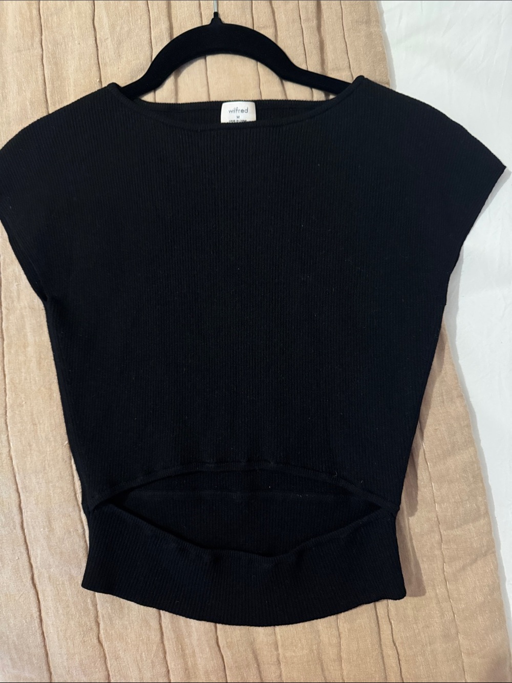 Wilfred Black Ribbed Cap-Sleeve Cutout Top